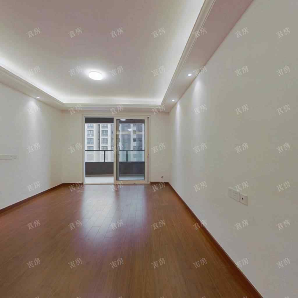 雍锦澜湾 精装4房 中间楼层 满两年 看房方便 诚心出售